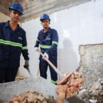 Empresa de construção anuncia vagas para profissionais e estagiários