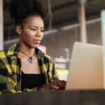 Mulheres ocupam 35,4% dos vínculos empregatícios em estabelecimentos com 100 ou mais empregados no Amazonas
